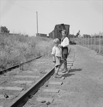 Family who traveled by freight train. Washington, Toppenish, Yakima Valley.