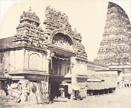 Entrance to the Temple of Minakshi in the Great Pagoda, January-March 1858.