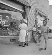 [Untitled, possibly related to: Main Street, Pittsboro, North Carolina].