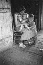 Lily Rogers Fields and children. Hale County, Alabama.