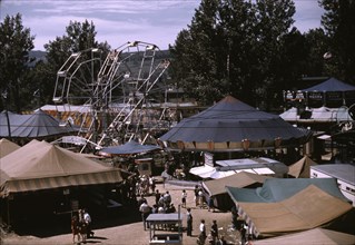 Side shows at the Vermont state fair, Rutland, 1941. Creator: Jack Delano.