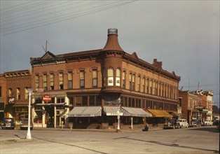 Street corner, Dillon, Mont., 1942. Creator: Russell Lee.