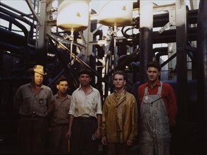 Employees at Mid-Continent Refinery, Tulsa, Okla., (1943?). Creator: John Vachon.