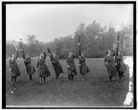 Red Cross, between 1910 and 1920.