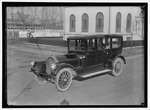 Automobile, between 1909 and 1923. Creator: Harris & Ewing.
