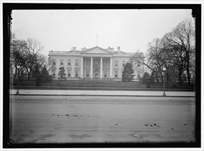 White House, between 1909 and 1923.