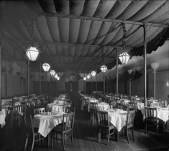 Marks Cafe´, between 1910 and 1920. Creator: Harris & Ewing.