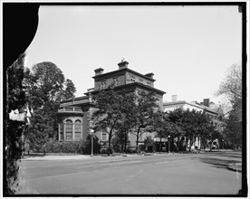 Webster House, between 1910 and 1920.