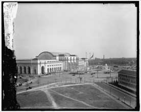 Union Station, between 1910 and 1920.