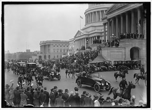 Rally at Capitol, between 1914 and 1918.