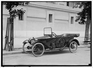 Car-Nation vehicle, between 1914 and 1917. USA.