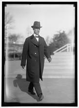 Howard Southerland, between 1909 and 1923. American politician.