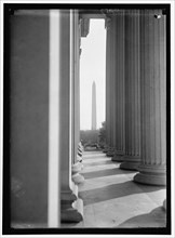 Washington Monument, between 1909 and 1923.