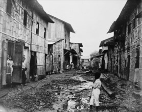 Ecuador - Scenes In Quayaquil [sic], Ecuador, 1912. Muddy street.