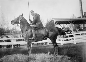 Horse Shows. Hugh Legare On 'Red Bird', 1912.