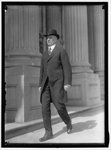Senator Howard Sutherland, between 1913 and 1917.