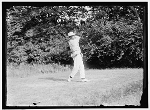 Walter Travis playing golf, between 1909 and 1914. Creator: Harris & Ewing.
