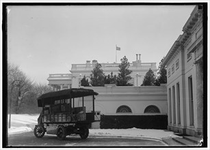 White House - truck outside, between 1914 and 1918.