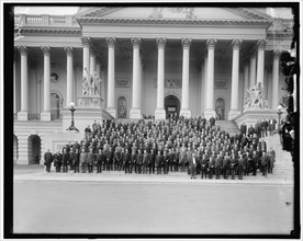 War Congress on Capitol Steps, between 1910 and 1920.