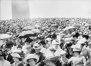 Military Field Mass. Crowds on Monument Grounds, 1912. Creator: Harris & Ewing.