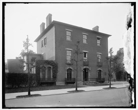 The Beale residence (Jackson Place), between 1910 and 1920.