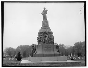 Confederate Memorial, Arlington Cemetery, between 1910 and 1920.