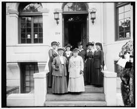 Woman's Committee Council of Nat'l Defense, between 1910 and 1920.