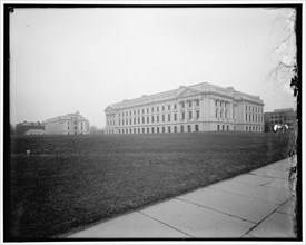 Department of Agriculture Building, Washington, D.C., between 1910 and 1920.