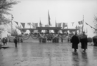 John Paul Jones - Dedication of Monument, 4/17/12, Stand, 1912 April 17. Creator: Harris & Ewing.