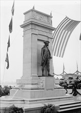 John Paul Jones - Dedication of Monument, 4/17/12, The Monument, 1912 April 17. Creator: Harris & Ewing.