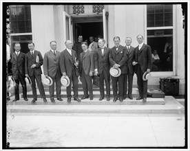 Chicago businessmen, between 1910 and 1920. Creator: Harris & Ewing.