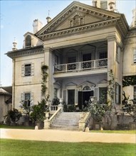 Hampton, John Ridgely house, Hampton Lane, Towson, Maryland, c1915. Creator: Frances Benjamin Johnston.