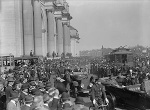 British Commission To U.S - Arrival At Union Station; General Views, 1917.