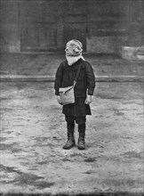 'Un petit ecolier de Reims; comment, dans une ville ouverte, il faut proteger les enfants..., 1916. Creator: Unknown.