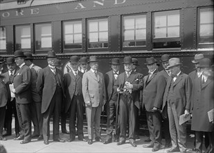 Baltimore And Ohio Railway - Cabinet Officers Inspecting Saftey First Train: Redfield..., 1917. Creator: Harris & Ewing.
