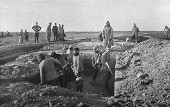 'Les defenses de Salonique inspectees par le general Sarrail; au second plan, le general..., 1916. Creator: Hubert Jacques.