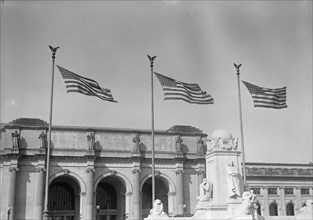 Columbus Memorial, 1914. Creator: Harris & Ewing.