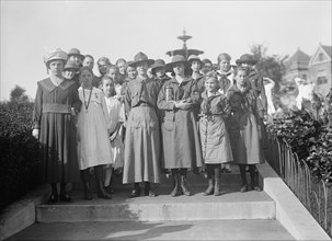 Girl Scouts - Group, 1917.