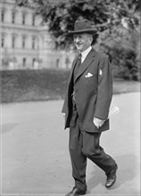Glass, Carter. Rep. from Virginia, 1902-1918; Secretary of The Treasury, 1918-1920; Senator, 1920-, 1913.