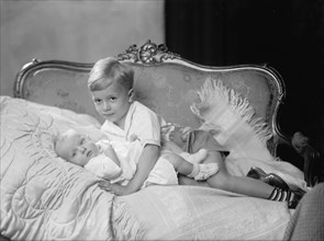 Haller, Robert, Children - Portrait, 1933.