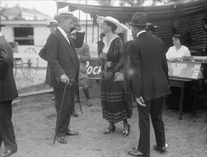 Horse Shows - Judge Moore And Mrs. Hitt, 1916.