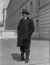 Lenroot, Irving Luther, Rep. from Wisconsin, 1909-1918; Senator, 1918-1927, 1917.