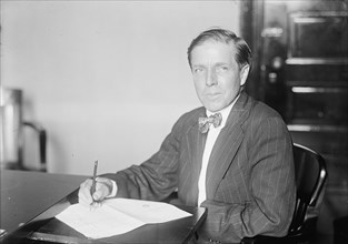 National Research Council World War - Vernon Kellogg, Chairman, Reconstruction Problems..., 1917. Creator: Harris & Ewing.