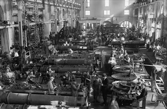 Navy Yard, U.S., Washington - Torpedo Shop, 1917.