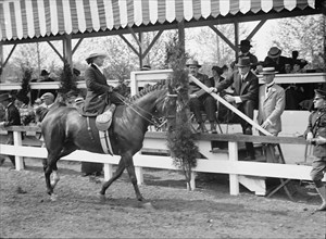 Potts, Mrs. Alan - Horse Show, 1914.