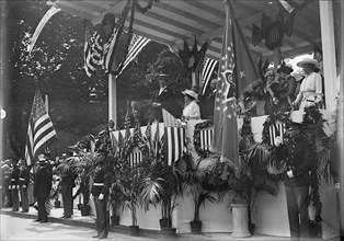 Preparedness Parade - Reviewing Stand. President And Mrs. Wilson; Secretary And Mrs. Lansing...,1916 Creator: Harris & Ewing.