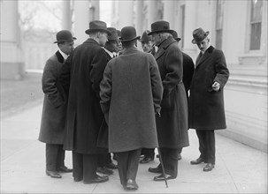Press Correspondents - Senator Stone, 1916.