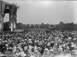 Shadow Lawn, Nj. - Summer White House, Notification Ceremonies, Crowd On Lawn, 1916.