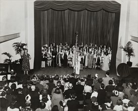 Blackface show, singers, 1935 - 1943.