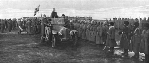 'Apres Erzeroum et avant Trebizonde : le Grand-Duc Nicolas passe en revue ses soldats..., 1916. Creator: Unknown.